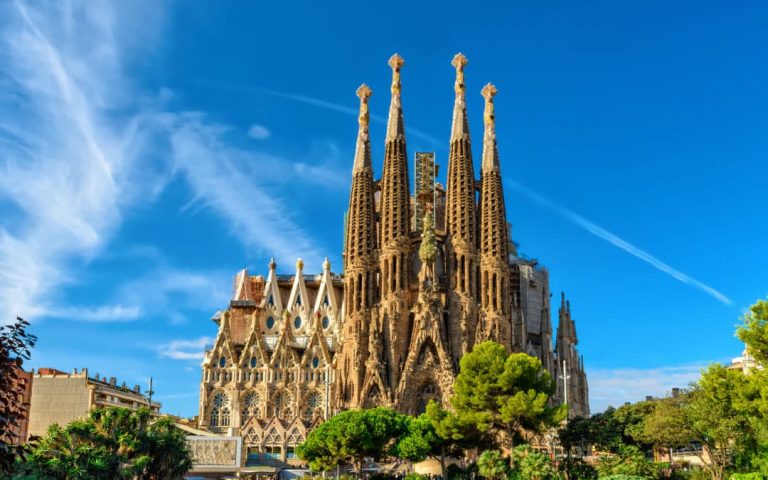 Sagrada-Familia-Barcelona